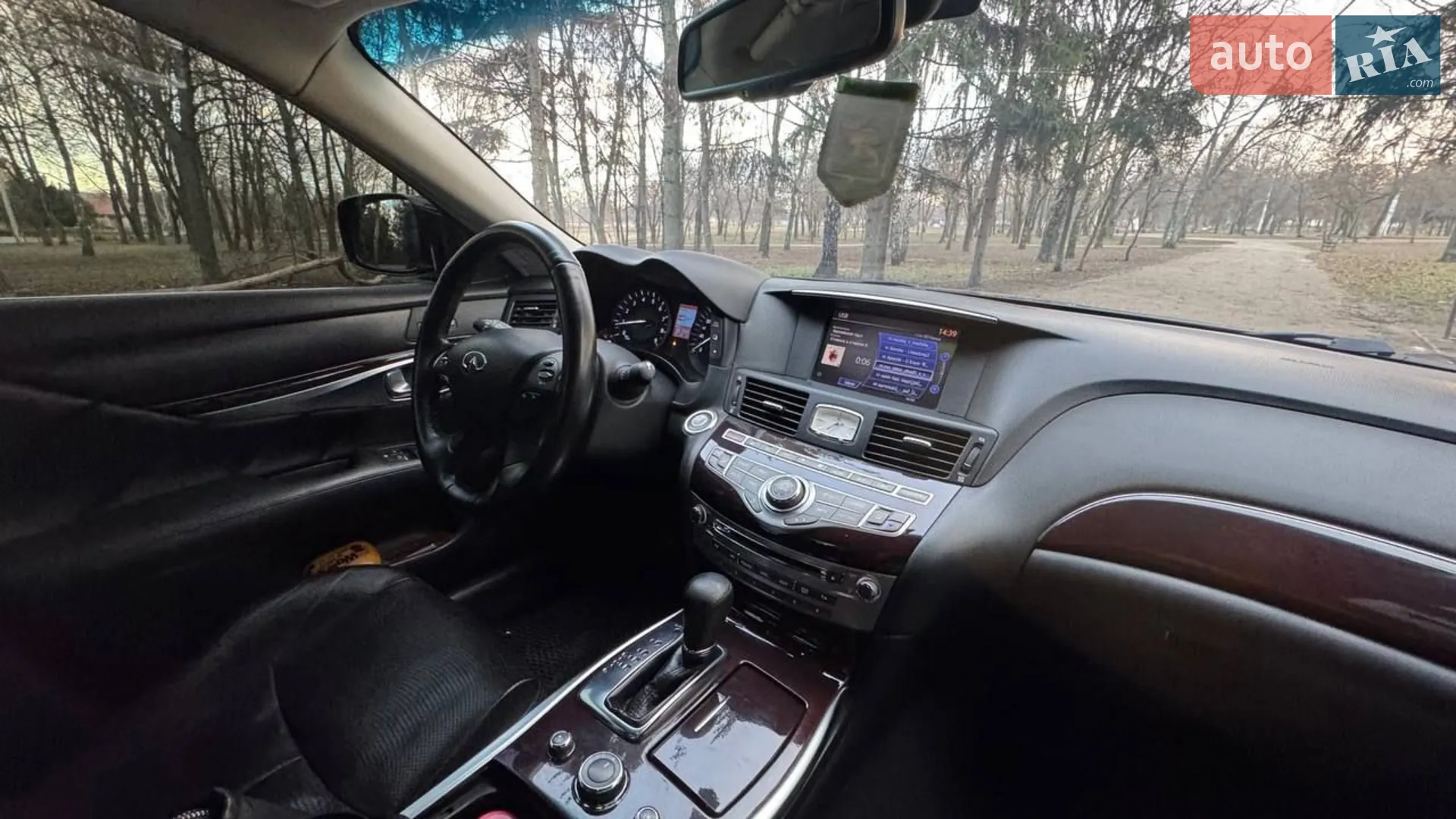2011 Infiniti M - мініатюра 5