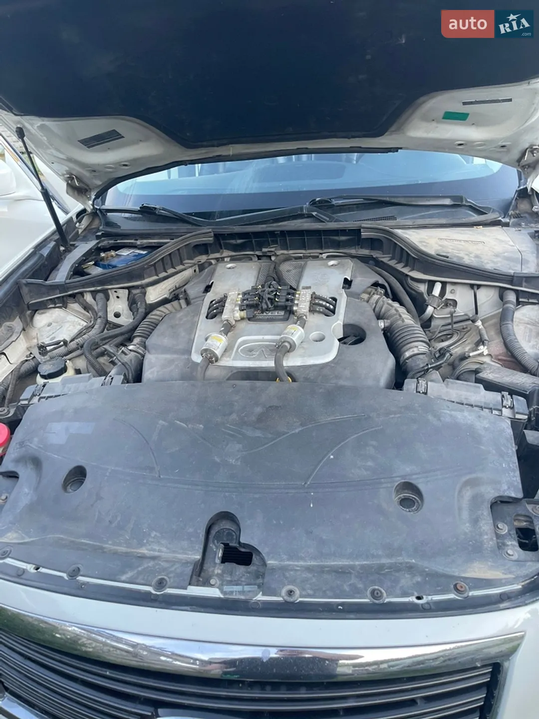 2010 Infiniti M - мініатюра 18