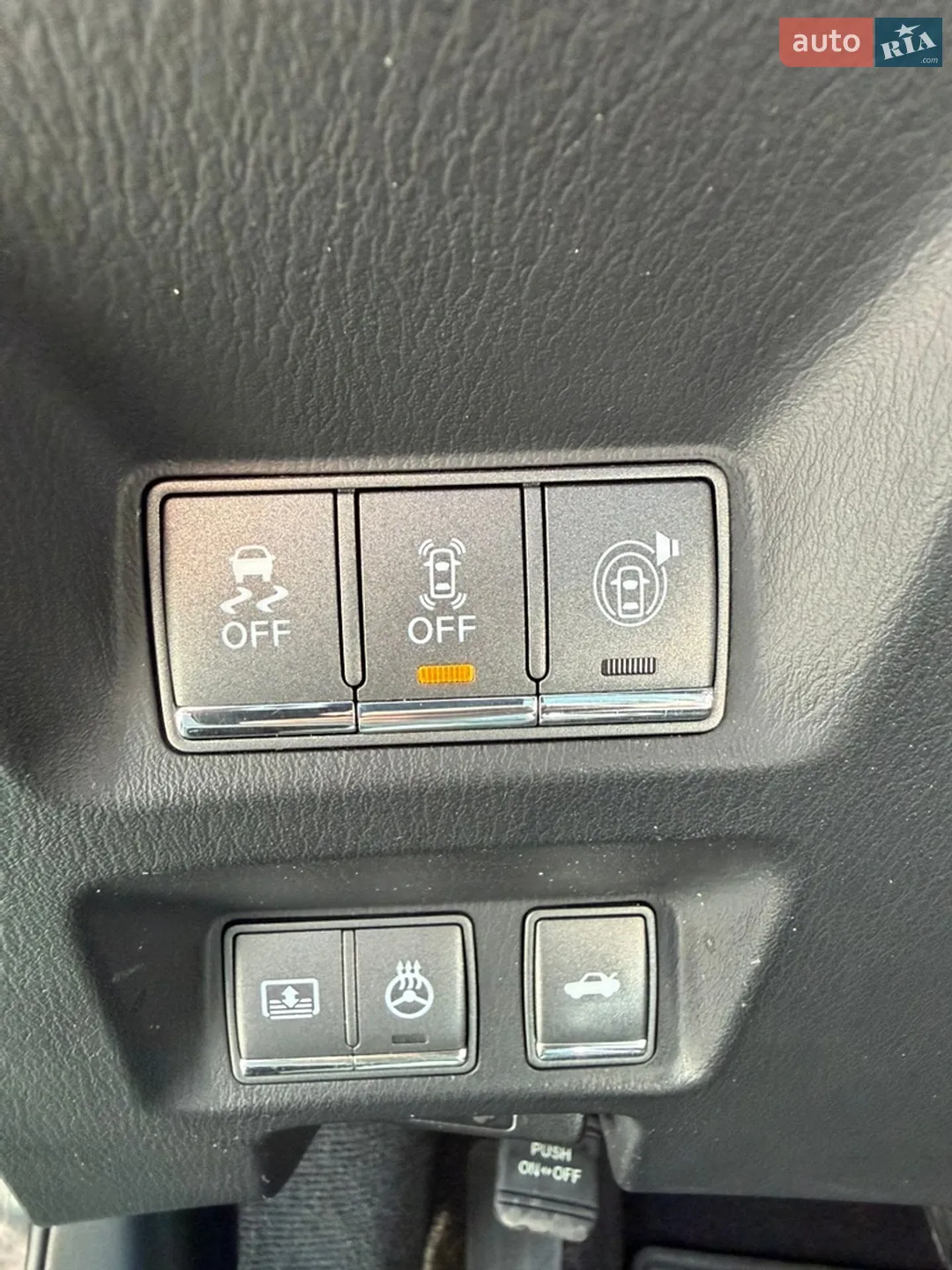 2011 Infiniti M - мініатюра 11