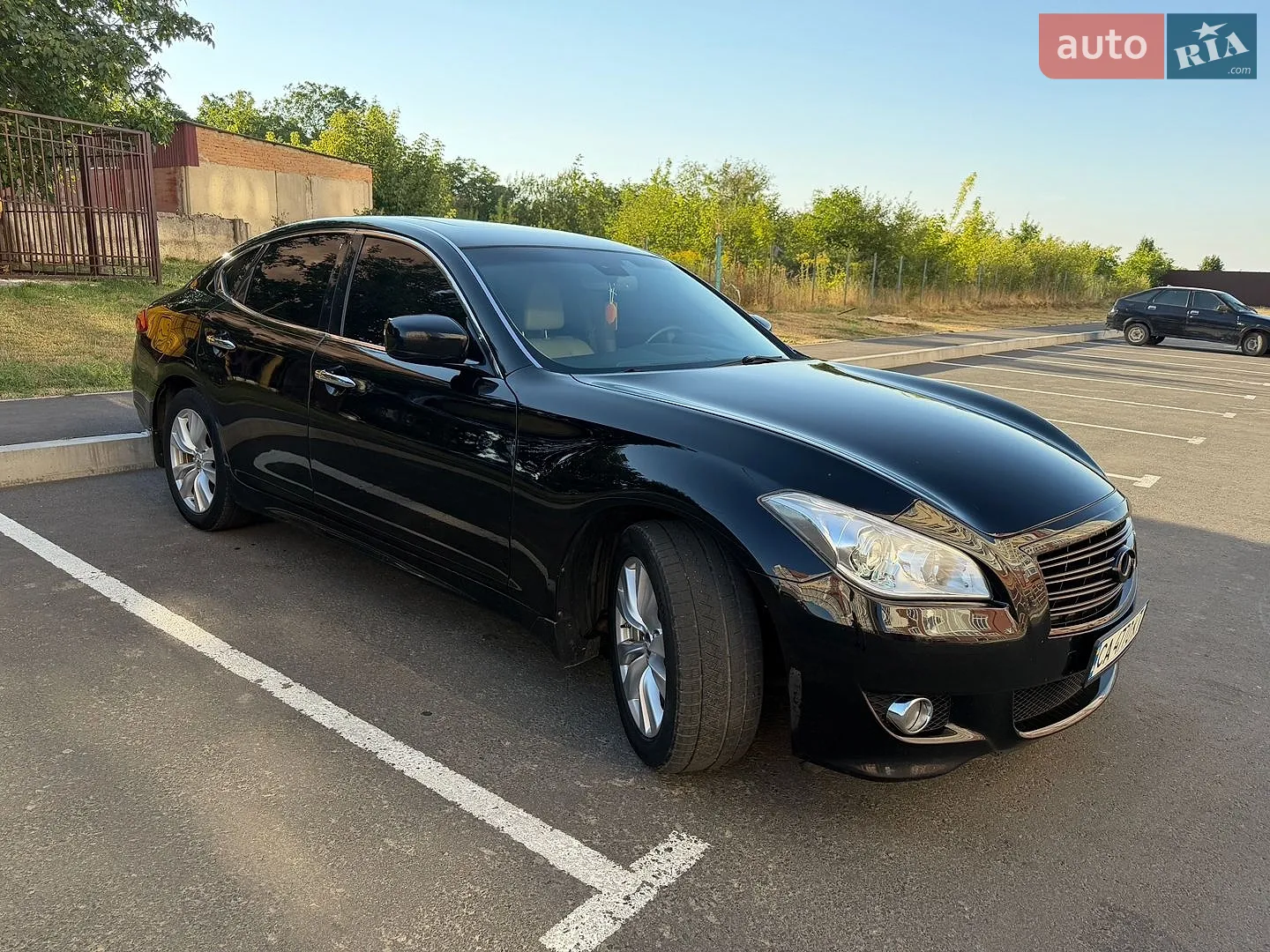 2010 Infiniti M - фото 1
