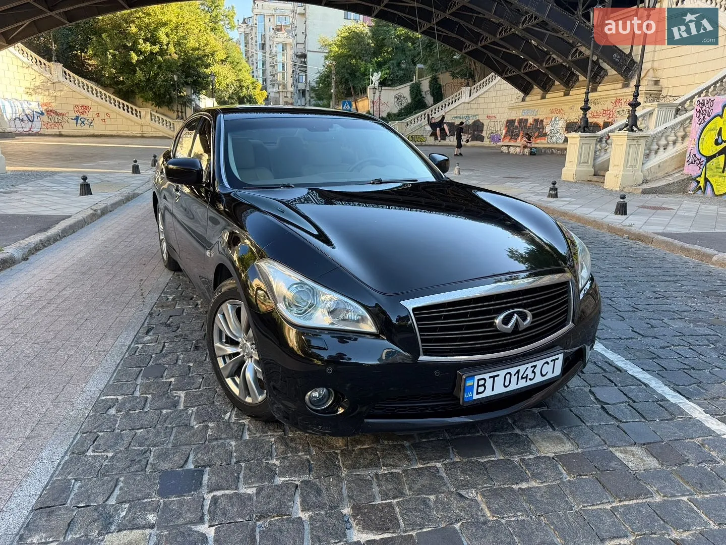 2013 Infiniti M - мініатюра 2