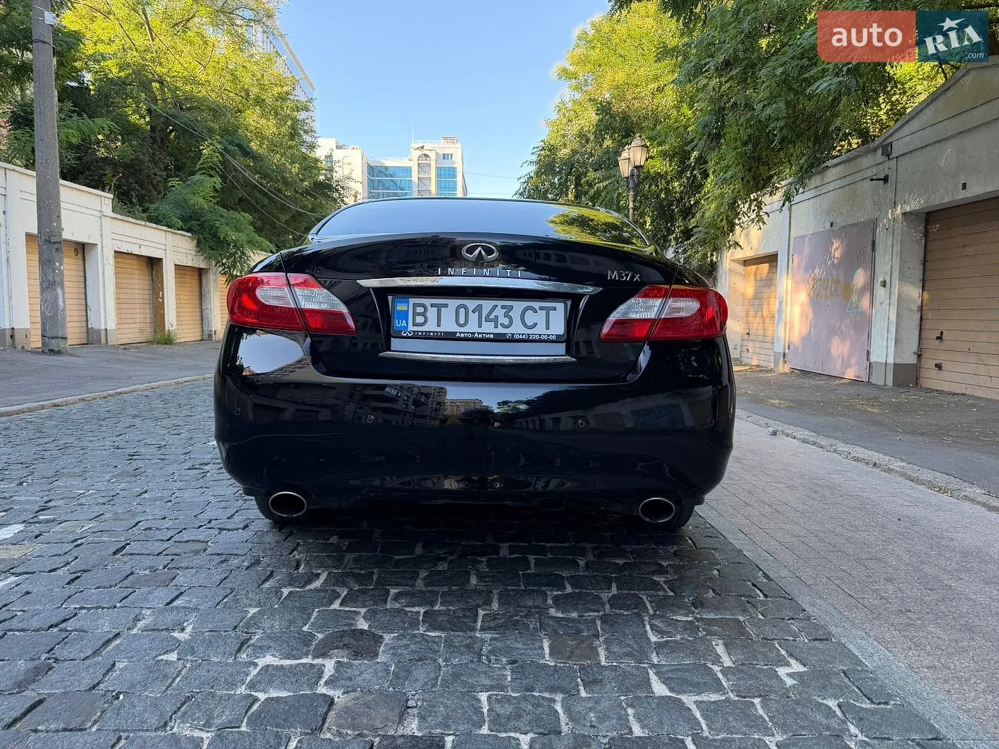 2013 Infiniti M - мініатюра 11