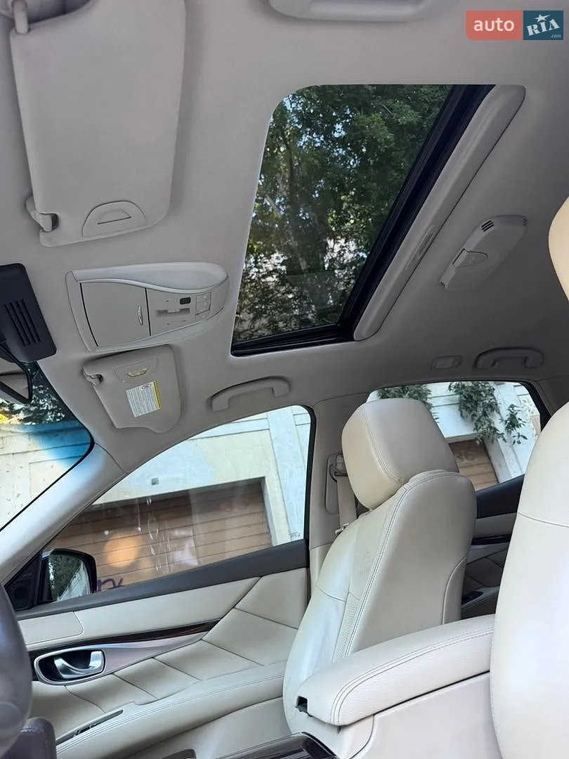 2013 Infiniti M - мініатюра 23