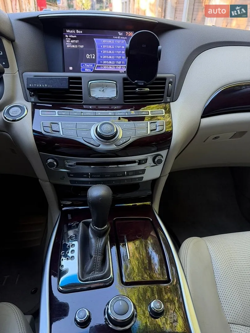 2013 Infiniti M - мініатюра 29