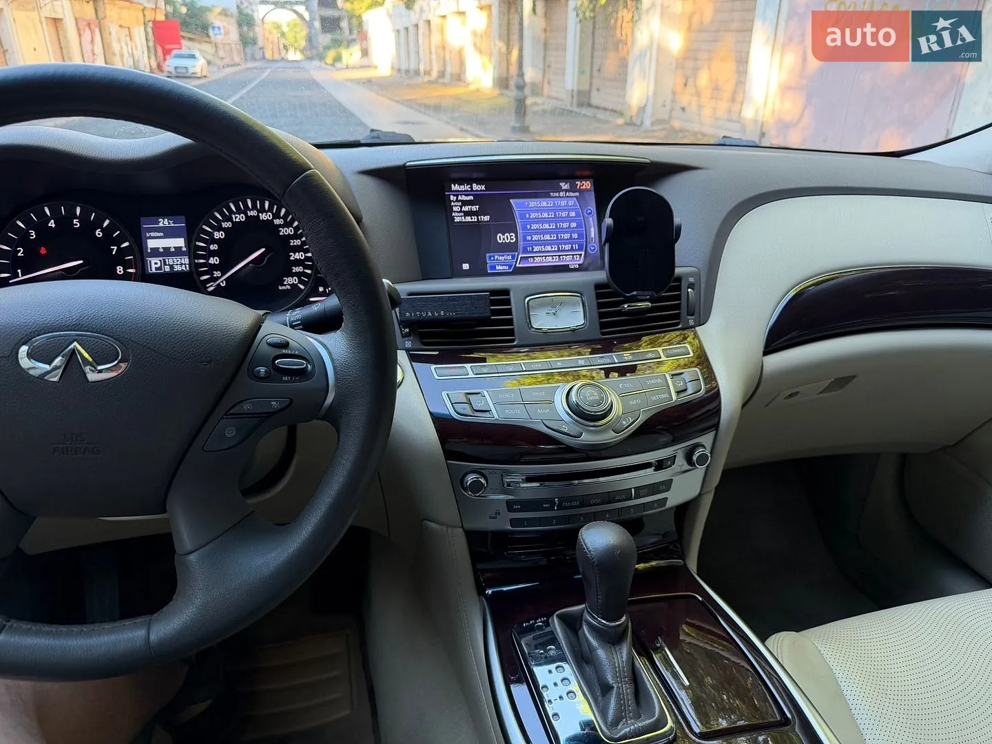 2013 Infiniti M - мініатюра 30