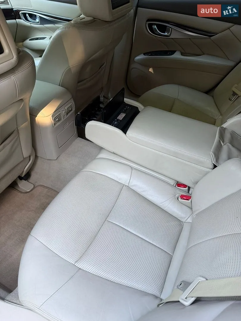 2013 Infiniti M - мініатюра 38