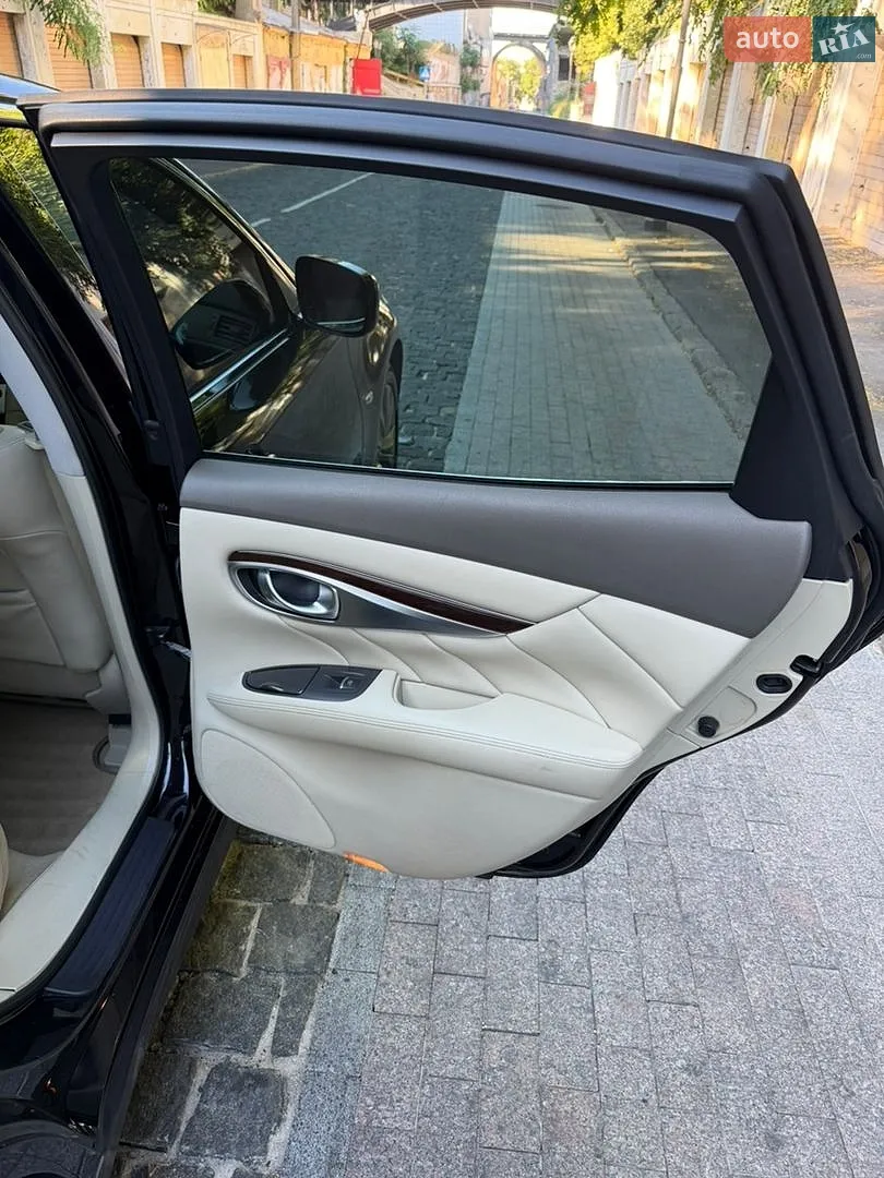 2013 Infiniti M - мініатюра 43