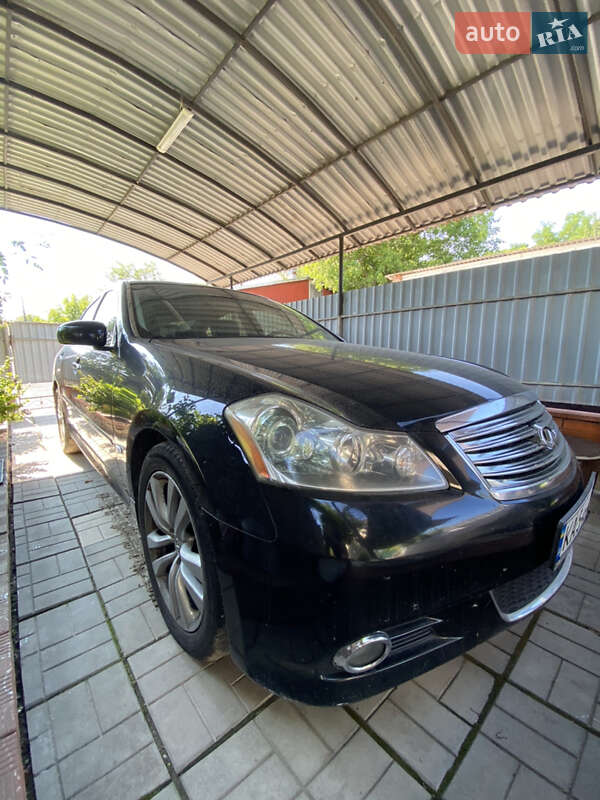 Седан Infiniti M45 2007 в Києві