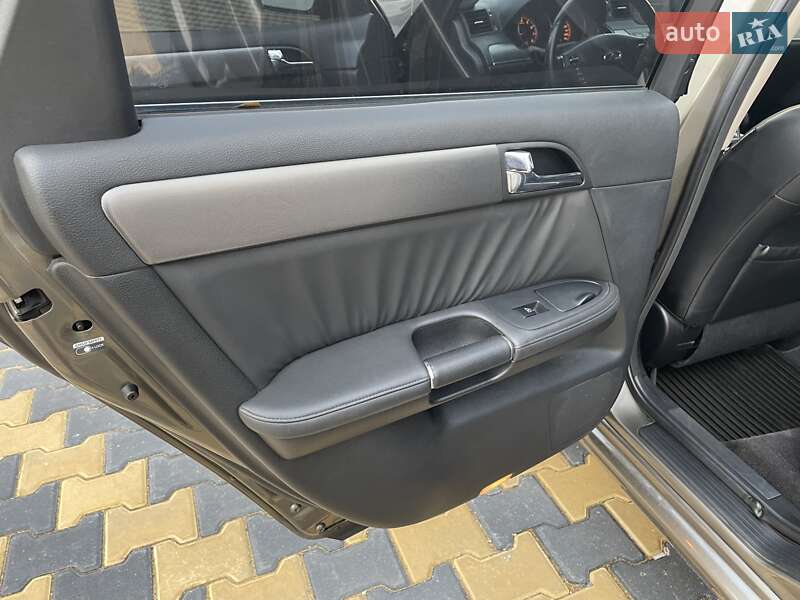 Седан Infiniti M45 2007 в Одессе