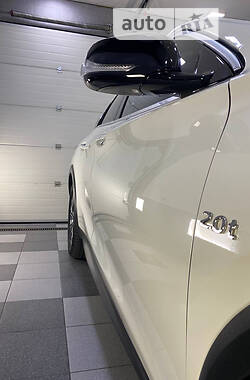 Хэтчбек Infiniti Q30 2017 в 