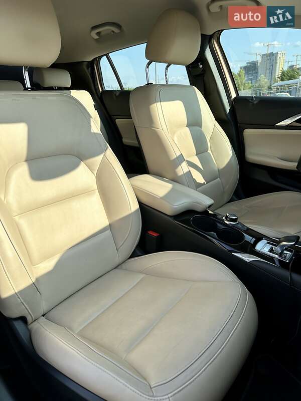 Хетчбек Infiniti Q30 2017 в Києві