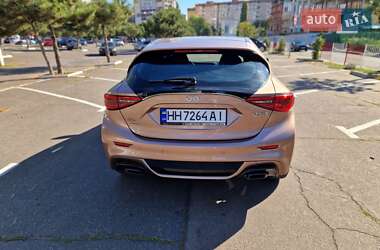 Хэтчбек Infiniti Q30 2016 в 