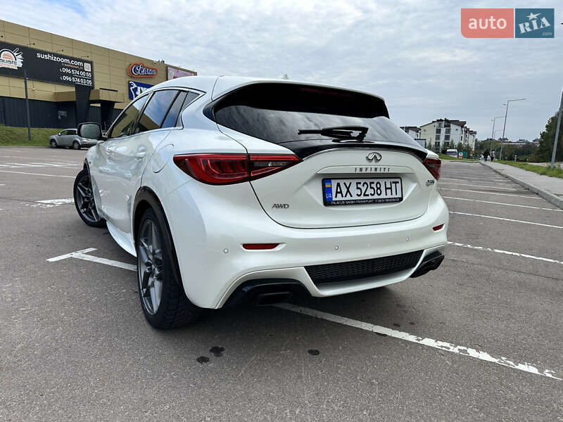 Хэтчбек Infiniti Q30 2016 в Ровно фото 9 Хэтчбек Infiniti Q30 2016 в Ровно