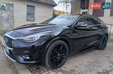 Хэтчбек Infiniti Q30 2016 в Калуше