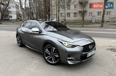 Хэтчбек Infiniti Q30 2017 в Николаеве