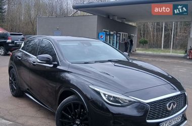 Хэтчбек Infiniti Q30 2016 в Калуше