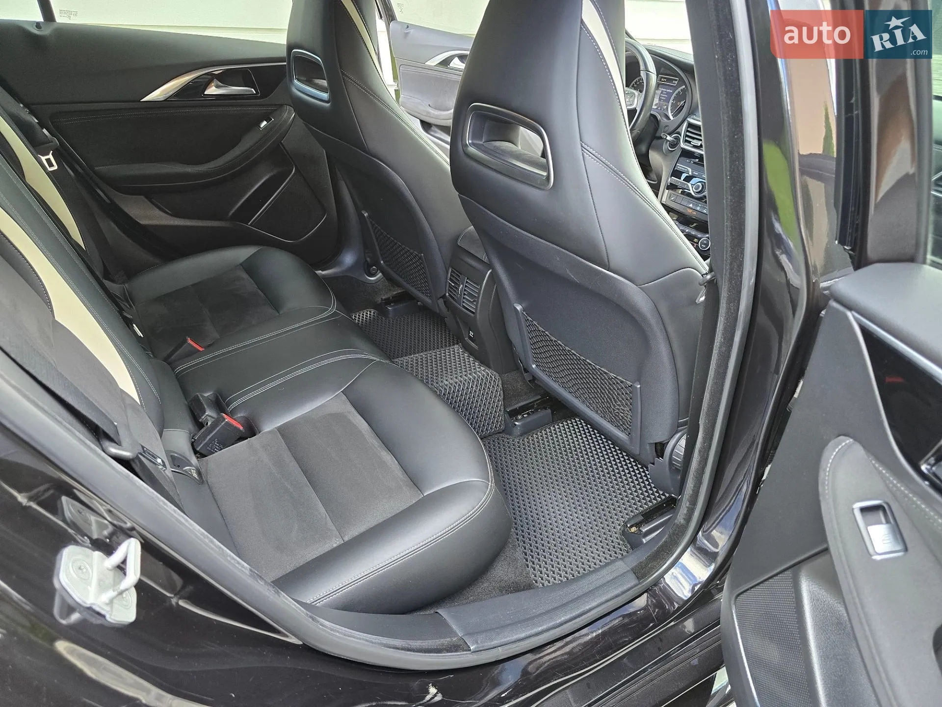 2016 Infiniti Q30 - мініатюра 47