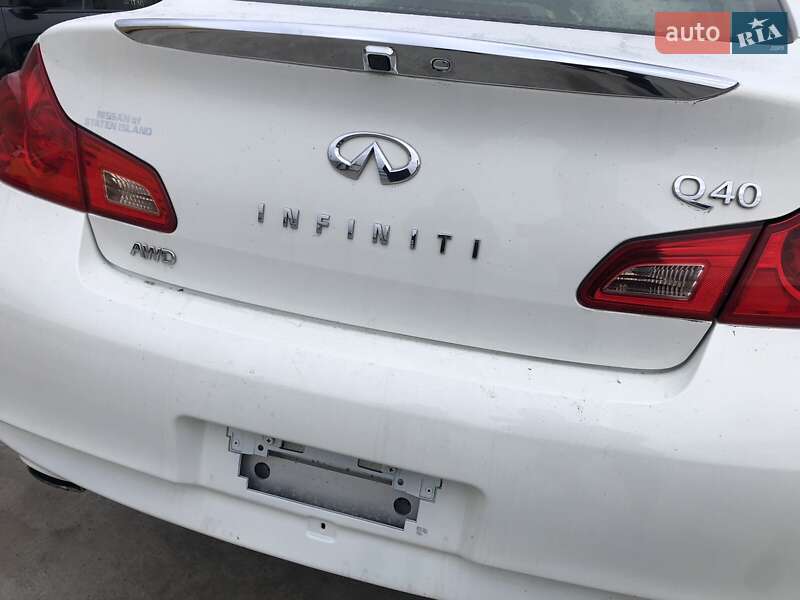 Седан Infiniti Q40 2014 в Киеве