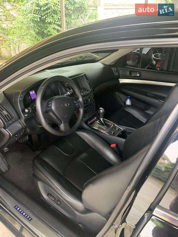 Седан Infiniti Q40 2014 в Вінниці