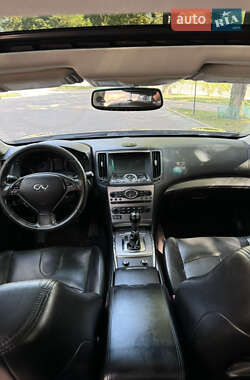 Седан Infiniti Q40 2014 в 