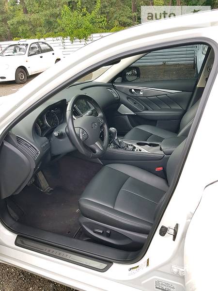 Седан Infiniti Q50 2017 в Києві