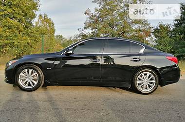 Седан Infiniti Q50 2016 в 