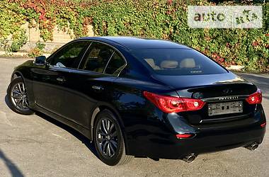 Седан Infiniti Q50 2014 в Днепре