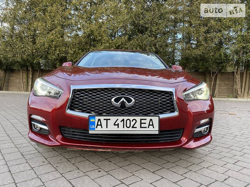 Седан Infiniti Q50 2014 в Івано-Франківську