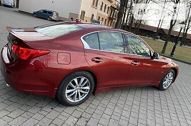 Седан Infiniti Q50 2014 в 