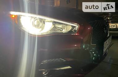 Седан Infiniti Q50 2014 в 