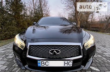 Седан Infiniti Q50 2017 в 