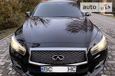 Седан Infiniti Q50 2017 в 