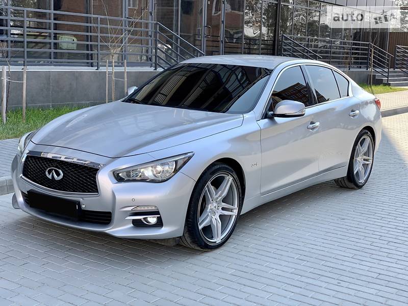 Седан Infiniti Q50 2015 в Львові фото Седан Infiniti Q50 2015 в Львові
