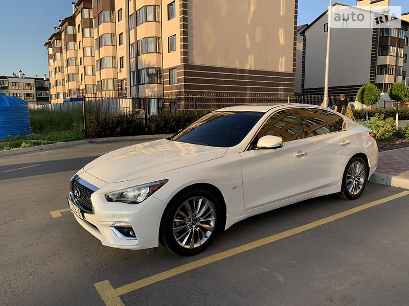 Infiniti Q50 2017