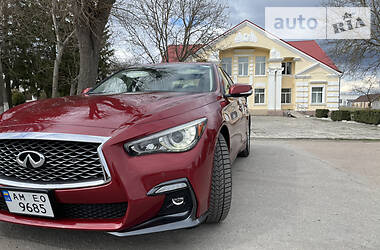 Седан Infiniti Q50 2016 в Романове