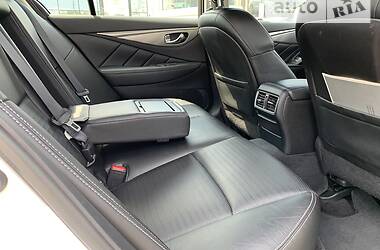 Седан Infiniti Q50 2015 в Киеве