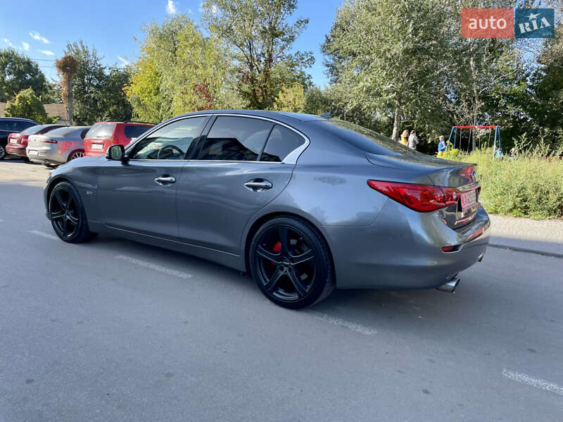 Седан Infiniti Q50 2016 в Киеве