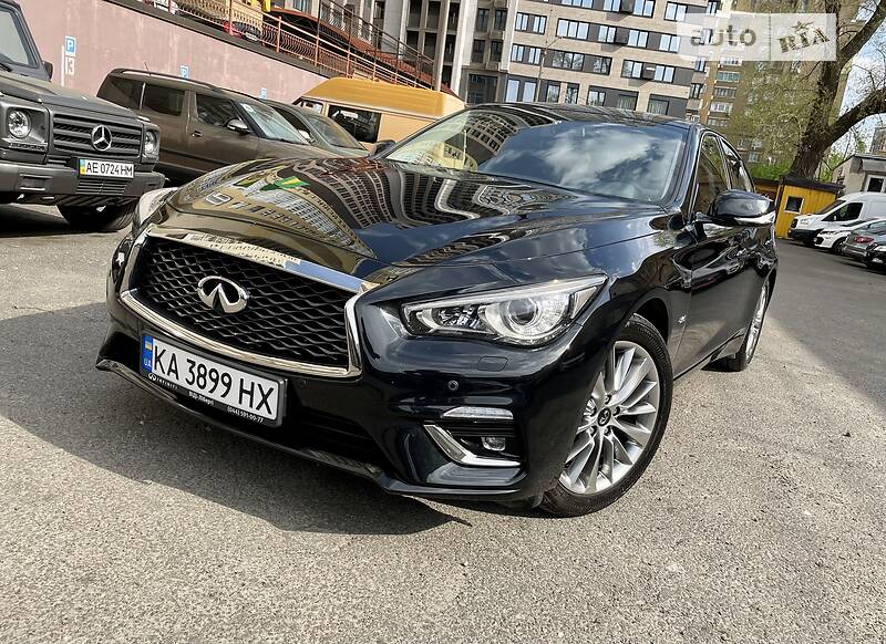 Седан Infiniti Q50 2018 в Киеве