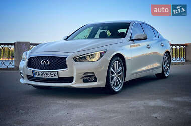 Седан Infiniti Q50 2015 в Киеве