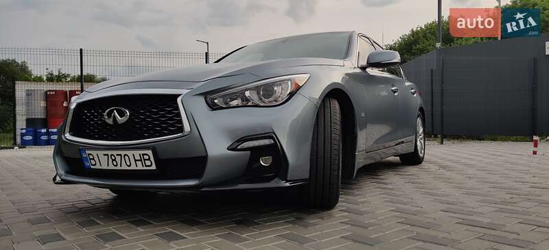 Седан Infiniti Q50 2014 в Полтаві