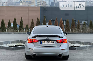 Седан Infiniti Q50 2015 в Днепре