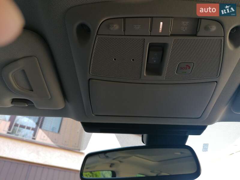 Седан Infiniti Q50 2020 в Львове