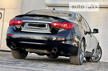 Седан Infiniti Q50 2014 в Днепре