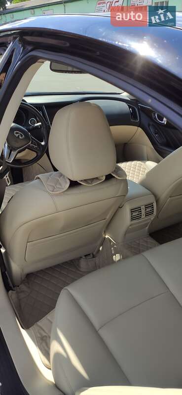 Седан Infiniti Q50 2017 в Чернигове