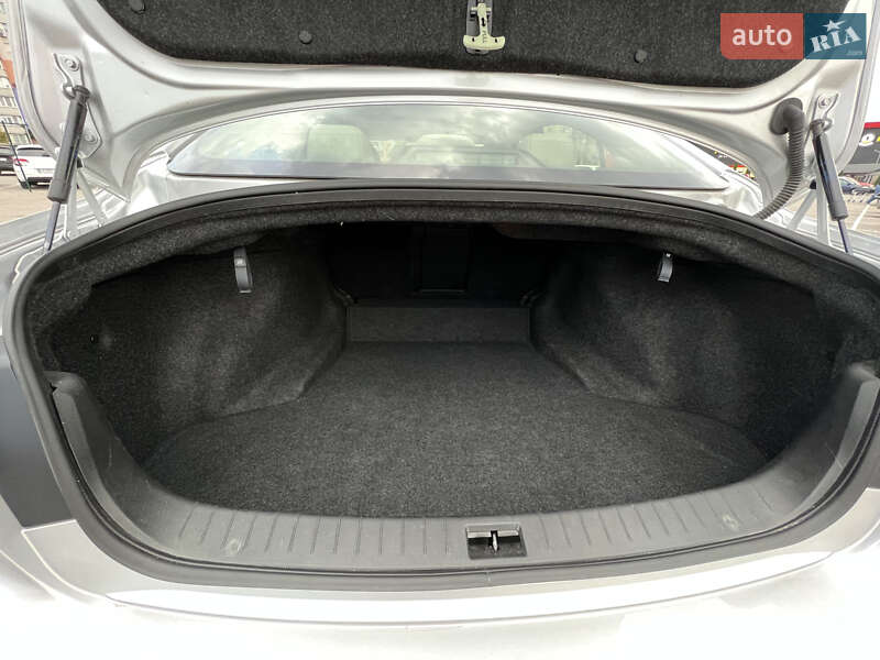 Седан Infiniti Q50 2020 в Вінниці