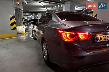 Седан Infiniti Q50 2016 в 