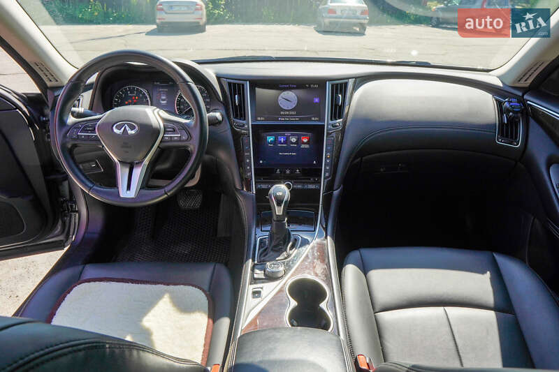Седан Infiniti Q50 2018 в Житомире