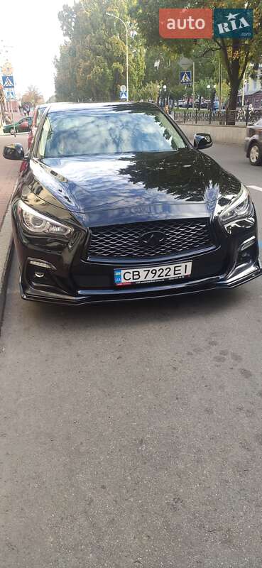 Седан Infiniti Q50 2017 в Чернигове