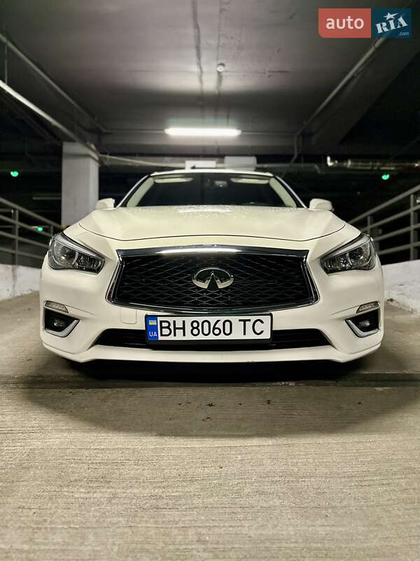 Седан Infiniti Q50 2018 в Одессе