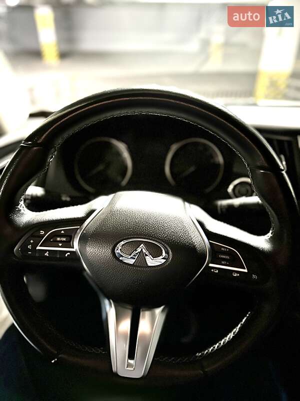 Седан Infiniti Q50 2018 в Одессе